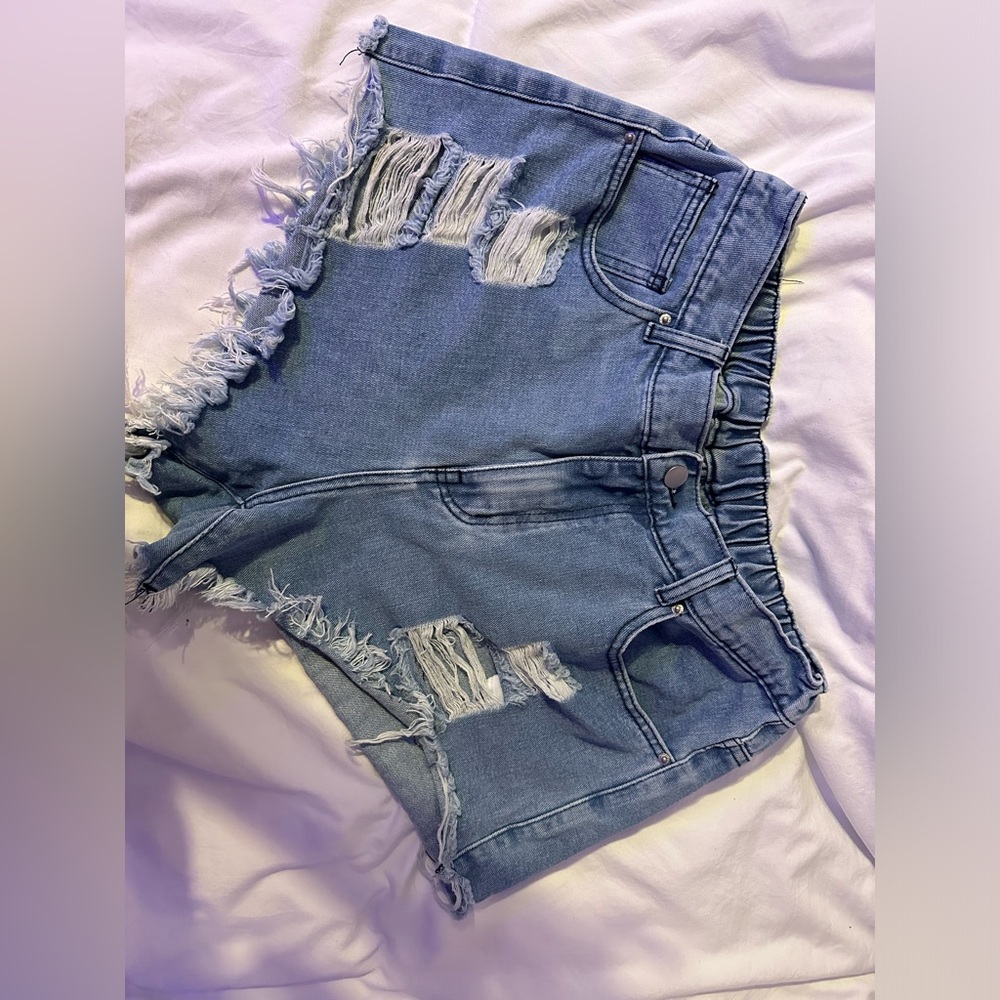 Light washed Jean shorts